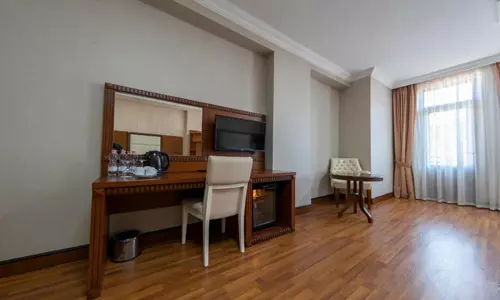 هتل ارا پالاس باتومی